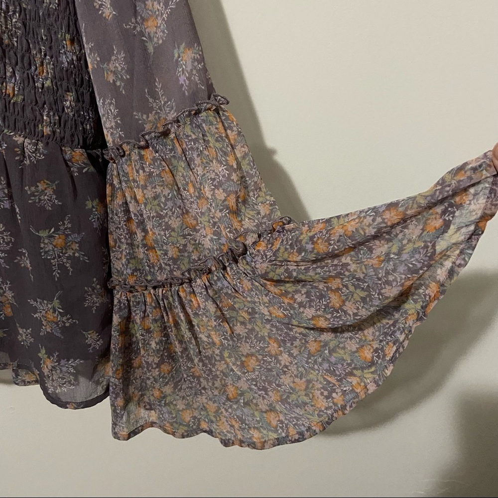 American Eagle Sheer Floral Bell Sleeve Blouse Size Small Hippie Summer - Picture 5 of 8
